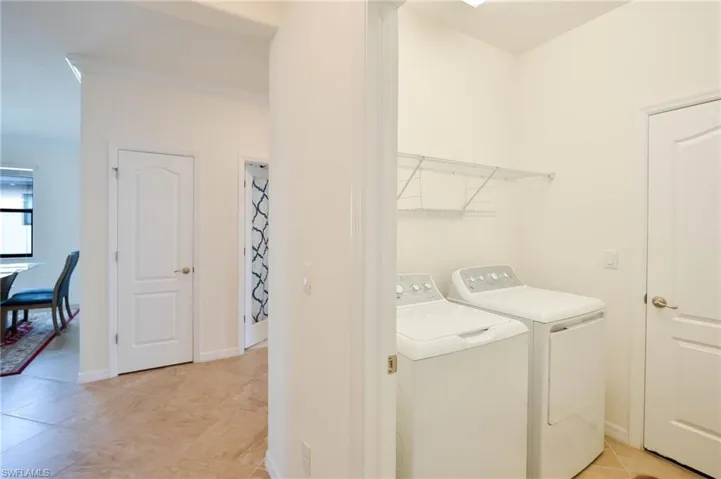 9215 Shadow Oak Ln, Naples, Florida 34120