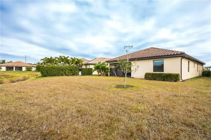 9215 Shadow Oak Ln, Naples, Florida 34120