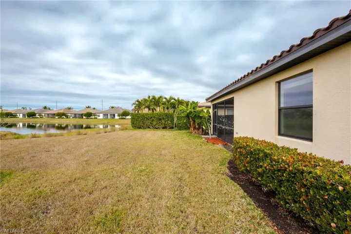 9215 Shadow Oak Ln, Naples, Florida 34120