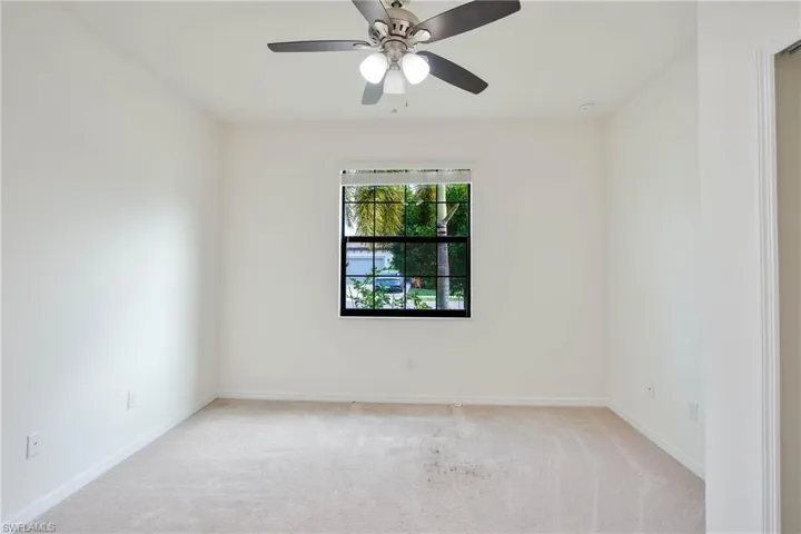 9215 Shadow Oak Ln, Naples, Florida 34120