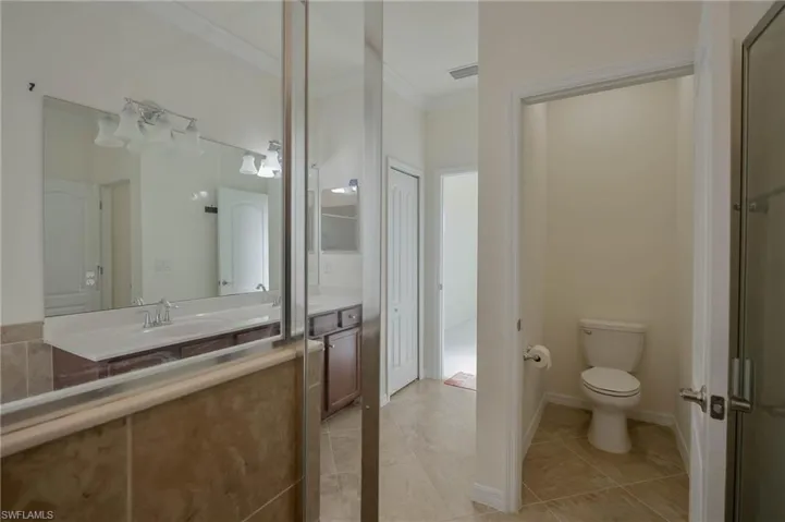 9215 Shadow Oak Ln, Naples, Florida 34120