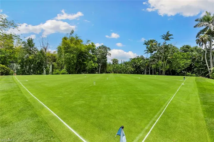 105  Wilderness  DR, Naples, FL 34105