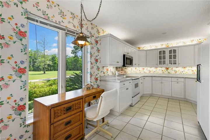 105  Wilderness  DR, Naples, FL 34105