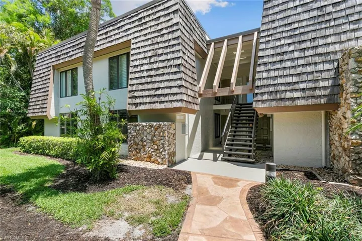 105  Wilderness  DR, Naples, FL 34105