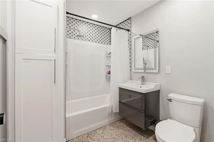 5700 Oakview Ln, Punta Gorda, Florida 33950