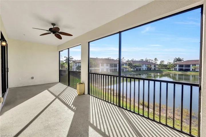 15136  Palmer Lake  CIR, Naples, FL 34109