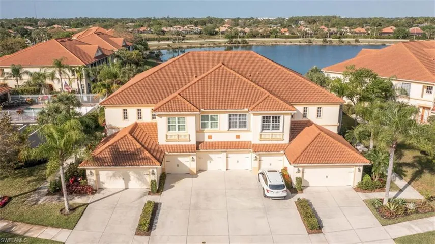 7849  Clemson  ST, Naples, FL 34104