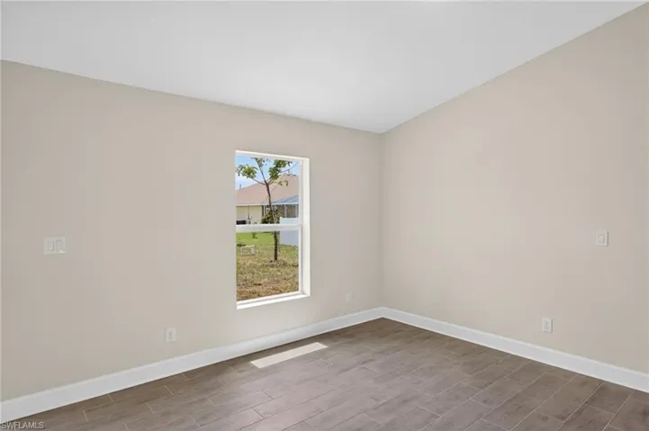 1709 Nw 11th Ave, Cape Coral, Florida 33993