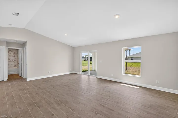 1709 Nw 11th Ave, Cape Coral, Florida 33993