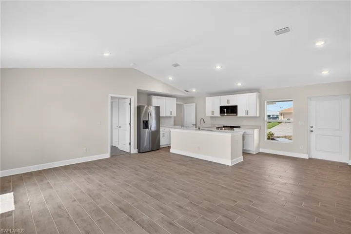 1709 Nw 11th Ave, Cape Coral, Florida 33993