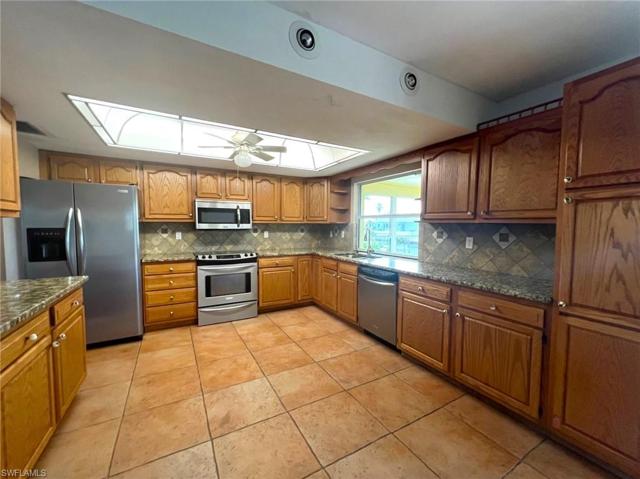 110 SE 42nd ST, CAPE CORAL FL 33904