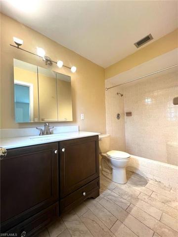 110 SE 42nd ST, CAPE CORAL FL 33904