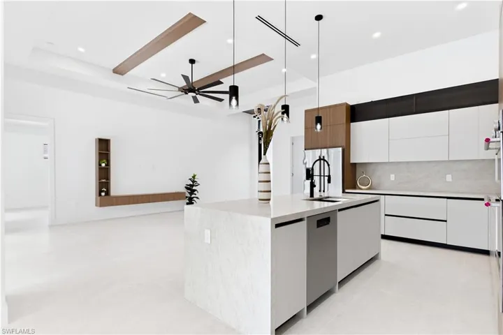 2814 Surfside Blvd, Cape Coral, Florida 33914