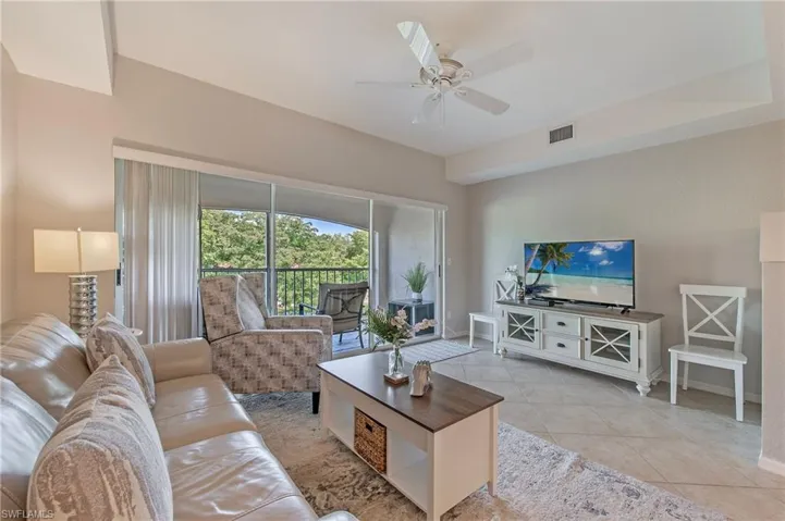 992 Woodshire Ln D309, Naples, Florida 34105