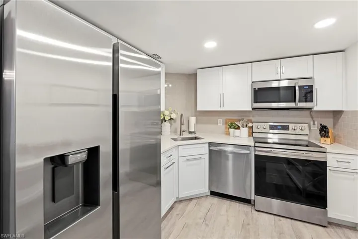 380 Seaview Ct 207, Marco Island, Florida 34145