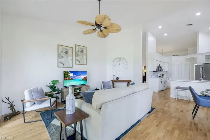 2237  Heritage Greens  DR, Naples, FL 34119