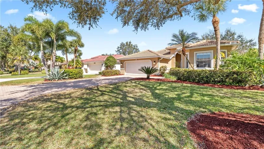 2237  Heritage Greens  DR, Naples, FL 34119