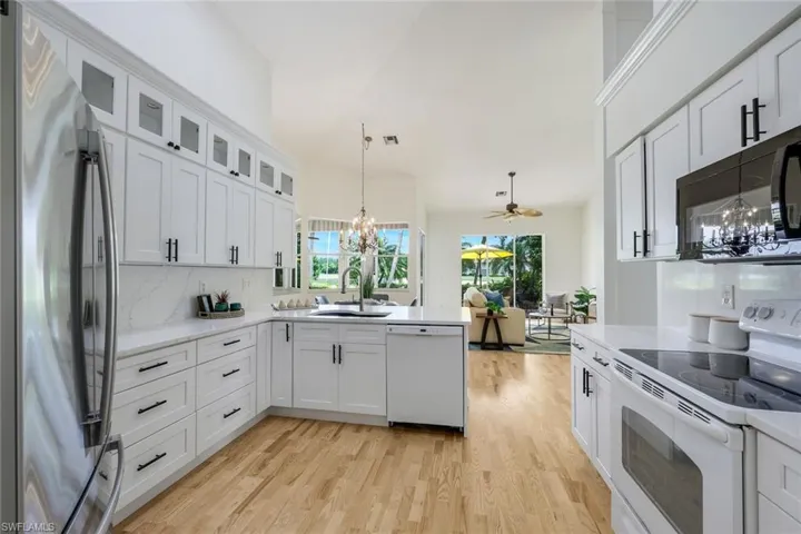 2237  Heritage Greens  DR, Naples, FL 34119
