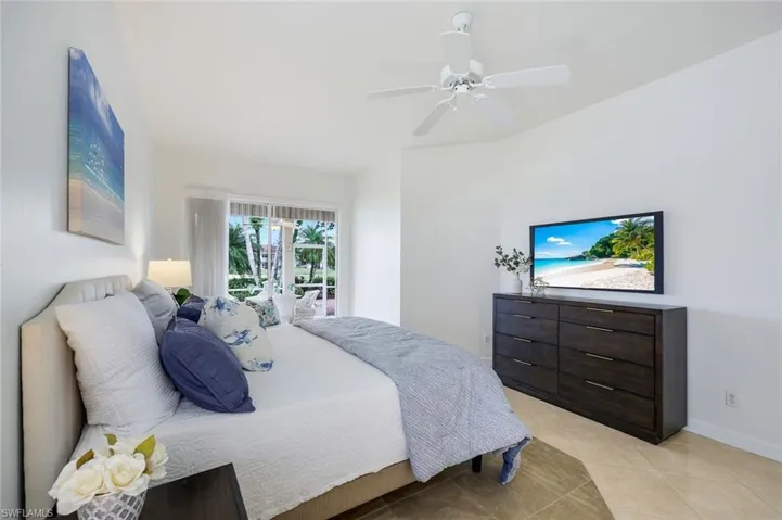 2237  Heritage Greens  DR, Naples, FL 34119