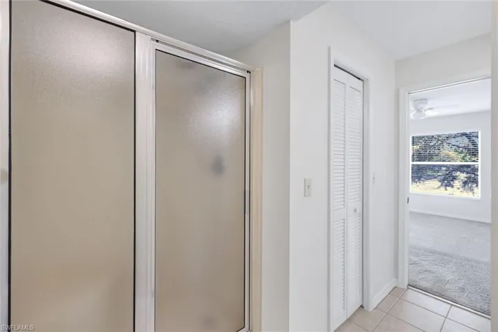 9580 Victoria Ln 205, Naples, Florida 34109