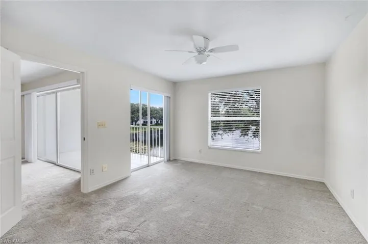 9580 Victoria Ln 205, Naples, Florida 34109