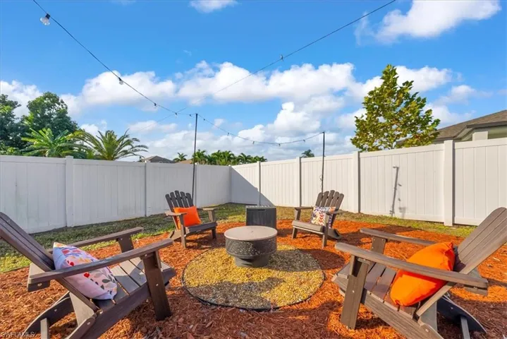 Outdoor Patio Seating for the Ultimate in Florida Living
