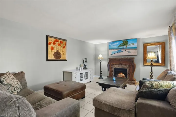 1708  Park Meadows  DR, Fort Myers, FL 33907