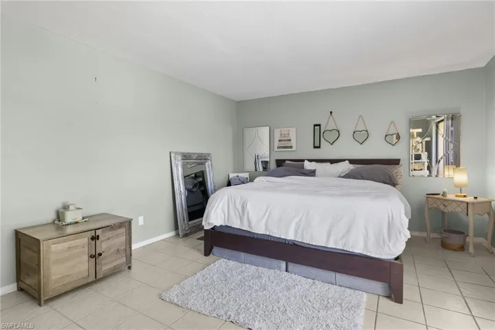 1708  Park Meadows  DR, Fort Myers, FL 33907