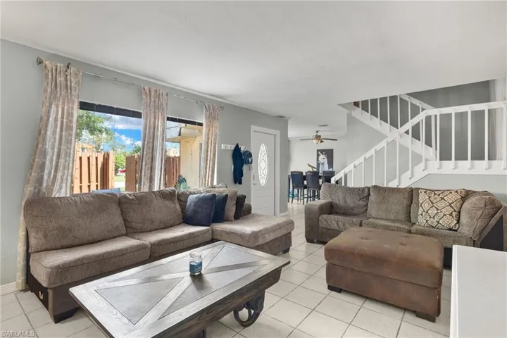 1708  Park Meadows  DR, Fort Myers, FL 33907