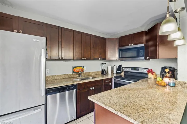 1708  Park Meadows  DR, Fort Myers, FL 33907