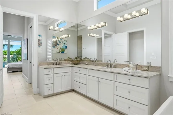 3159  Heather Glen  CT, Naples, FL 34114