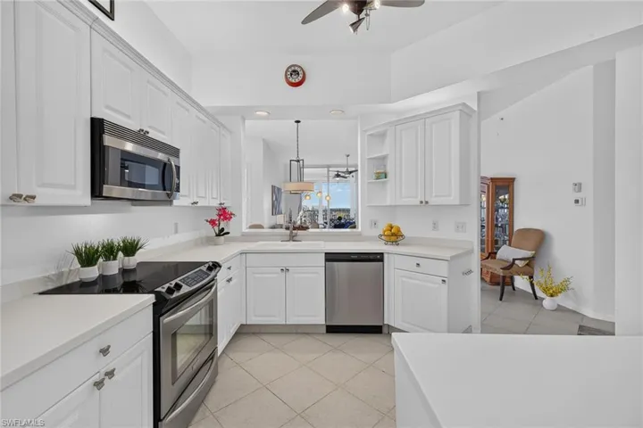 410 Flagship Dr 1201, Naples, Florida 34108