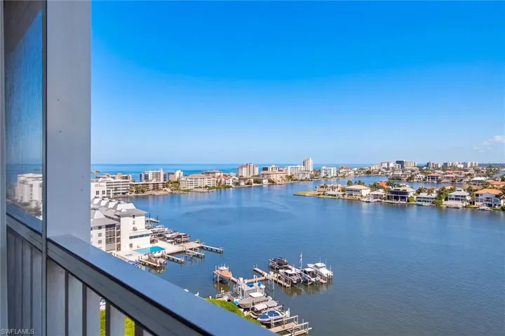 410 Flagship Dr 1201, Naples, Florida 34108