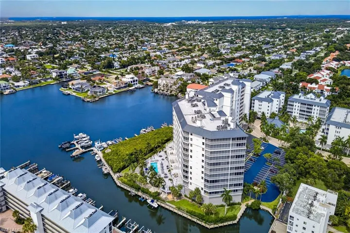 410 Flagship Dr 1201, Naples, Florida 34108