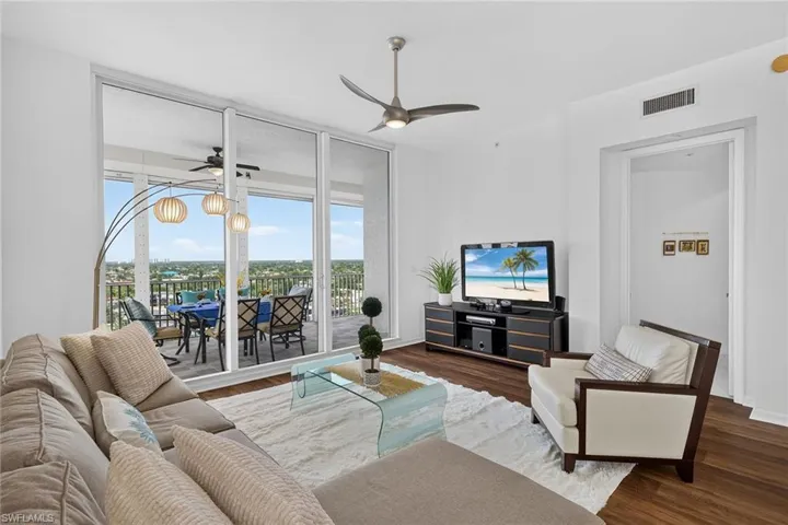 410 Flagship Dr 1201, Naples, Florida 34108