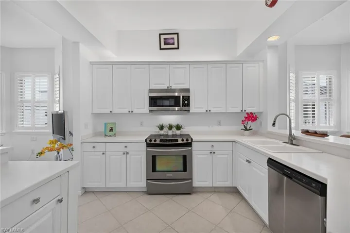 410 Flagship Dr 1201, Naples, Florida 34108