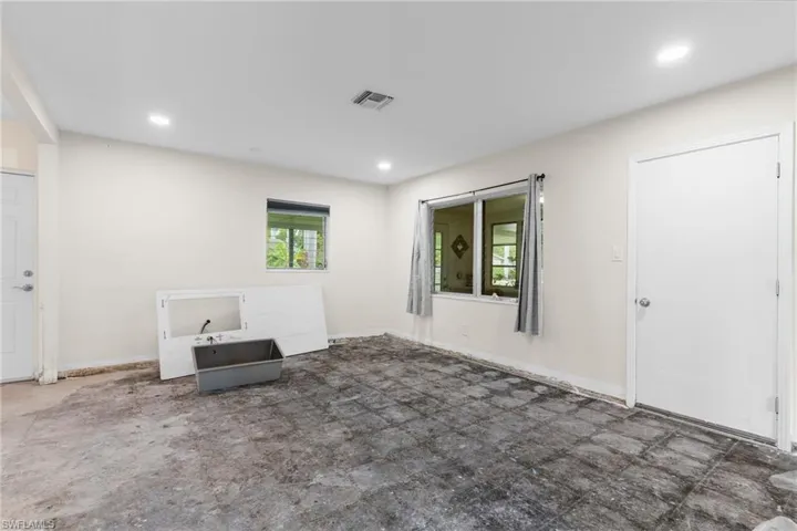 322  New York  DR, Fort Myers, FL 33905