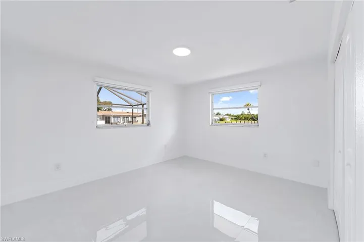 1729 Cascade Way N, North Fort Myers, Florida 33917