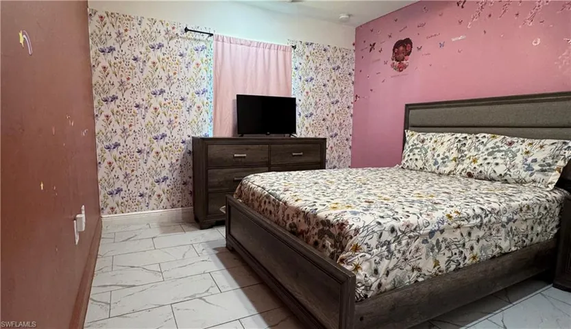 303 E 7th St, Lehigh Acres, Florida 33972