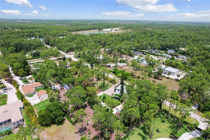 6230  Bur Oaks  LN, Naples, FL 34119