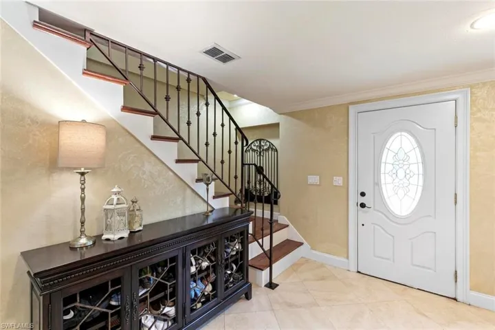 6230  Bur Oaks  LN, Naples, FL 34119