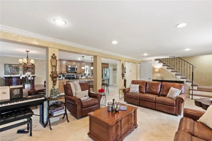 6230  Bur Oaks  LN, Naples, FL 34119