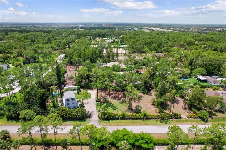 6230  Bur Oaks  LN, Naples, FL 34119