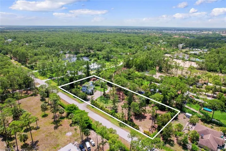 6230  Bur Oaks  LN, Naples, FL 34119