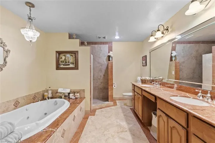 6230  Bur Oaks  LN, Naples, FL 34119