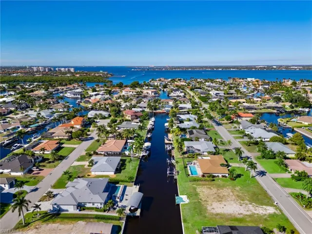 9821 Cypress Lake Dr, Fort Myers, Florida 33919