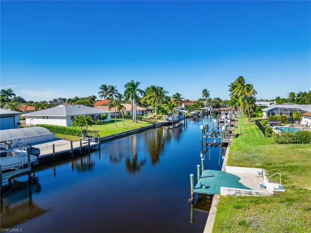 9821 Cypress Lake Dr, Fort Myers, Florida 33919