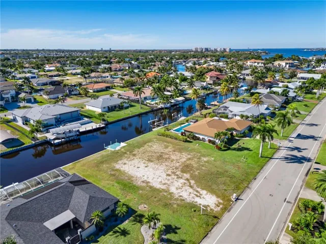 9821 Cypress Lake Dr, Fort Myers, Florida 33919