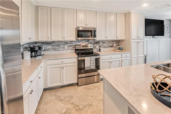 9572  Trevi  CT, Naples, FL 34113
