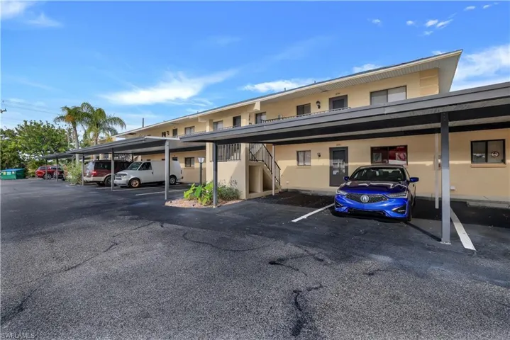 4805  Sorrento  CT, Cape Coral, FL 33904
